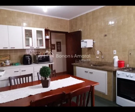 Imagem Apartamento à venda, próximo à Lagoa do Taquaral e ao supermercado Dalben, com fácil acesso a di...