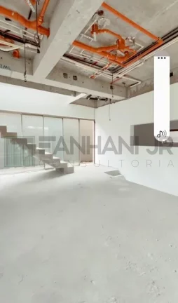 Imagem Casa de condomínio no Jardim Paulistano, com suas 5 suítes, terraço, piscina e 6 vagas de garagem, é um verdadeiro sonho para quem busca um lar espaço