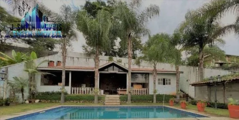 Imagem CASA ESTILO CAMPESTRE, EM CONDOMÍNIO ALTO PADRÃO EM COTIA.
