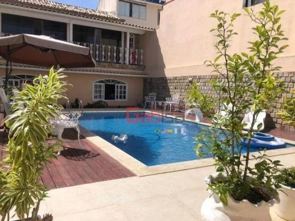 Imagem Casa com 3 dormitórios à venda, 200 m² por R$ 1.200.000,00 - Braga - Cabo Frio/RJ