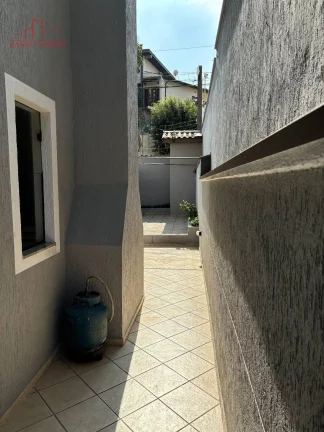Imagem Oportunidade - Casa com piscina aquecida - 6 Dormitórios.
