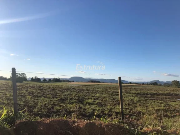 Chácara na estrada São Sebastião
