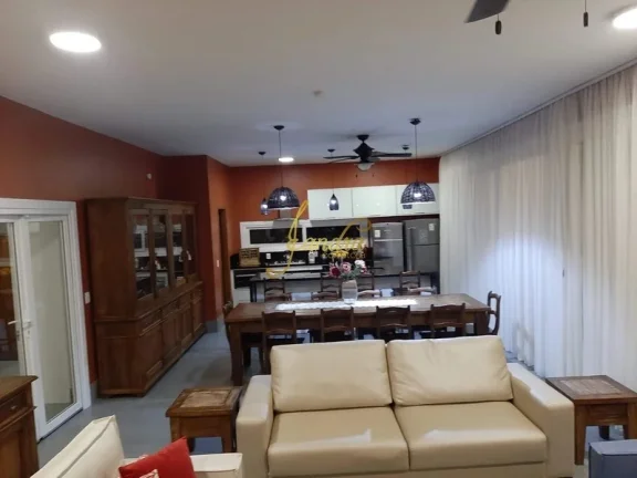 Imagem Excelente Casa no Condomínio Malibu! Com 04 suites