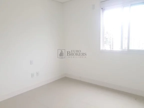 Imagem Apartamento com 3 suítes à venda no Centro de Balneário Camboriú/SC