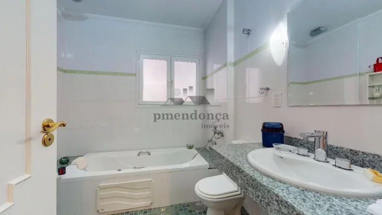 Imagem Apartamento em Higienópolis com 4 quartos (2 suites), e 1 vaga, 285m²