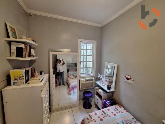 Imagem Casa com 3 dormitórios à venda, 197 m² por R$ 650.000,00 - Caonze - Nova Iguaçu/RJ