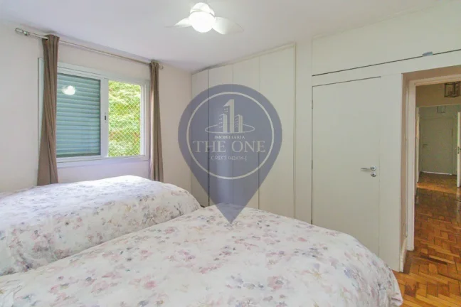 Imagem Apartamento à venda em Cerqueira César, São Paulo-SP: 3 quartos, 1 suíte, 2 banheiros, 1 vaga, 154m². Venha conferir!