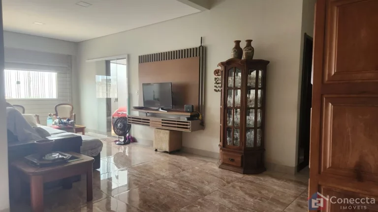 Imagem Casa à Venda no Bairro Bela Vista em Patos de Minas – 3 Quartos com Suíte e Área Gourmet