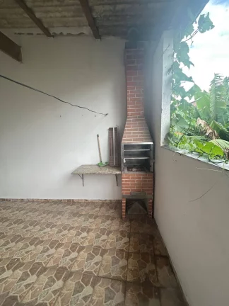 Imagem Casa Frente Locação 3 Dormitórios com 1 Vaga de garagem - Jardim Ipanema