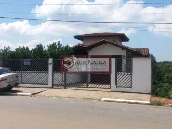 Imagem OPORTUNIDADE EXCLUSIVA. Vendo casa em condomínio fechado com uma área de 1008m² no parque do terceiro lago, SUPER residência entre 3 pavimentos com muitos detalhes, São 5 Dormitórios, sendo 2 belas Suítes, 2 salas, 2 cozinhas, salão de festas, 4 vagas de 
