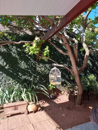 Imagem Casa à venda em condomínio, com 260m² de área construída e excelente localização, ao lado do ...