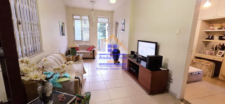 Imagem Casa com 2 salas, varanda, 3 quartos, copa coz., depend., a de serv., quintal, vaga 3 carros, à venda, 185 M², por R$ 1.300.000 – Grajaú - Rio de Janeiro / RJ.