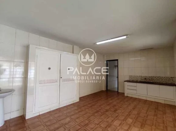 Imagem Excelente casa térrea com localização privilegiada no bairro Paulista em Piracicaba SP.
 Imóvel ...
