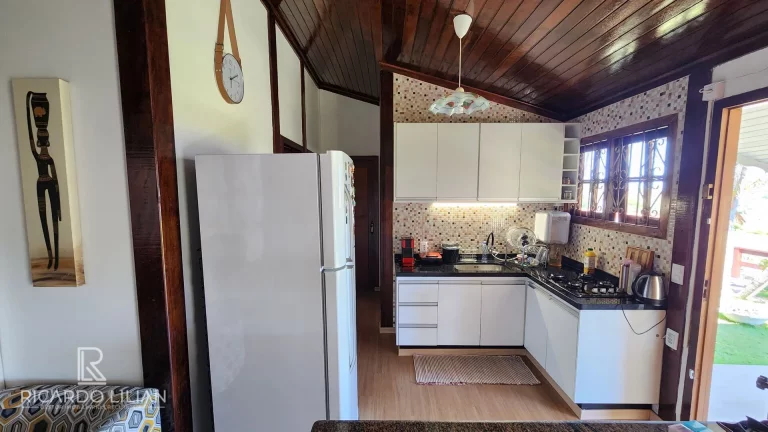 Imagem Chacara com 3 dormitorios sendo uma suite com closet e hidro e terreno de 1137m² - ATIBAIA
