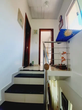 Imagem Casa em Condomínio de Luxo à Venda em Belém-PA, Bairro Mangueirão: 2 Quartos, 2 Suítes, 2 Salas, 3 Banheiros, 1 Vaga, 140 m²