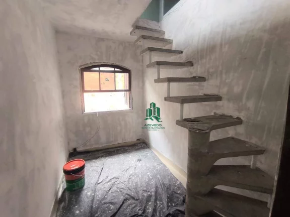 Imagem Sobrado com 4 dormitórios à venda, 250 m² por R$ 500.000,00 - Jardim Adriana - Guarulhos/SP