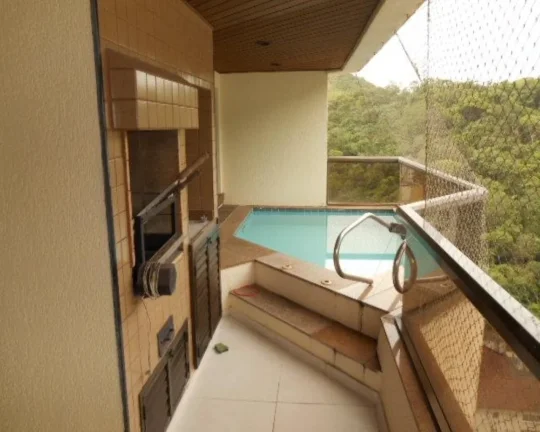 Imagem Apartamento à venda no Guarujá na Praia das Pitangueiras.