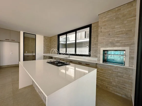 Imagem Casa de Alto Padrão com 5 Suítes, Piscina e Infraestrutura Completa

Apresentamos uma casa de alto...