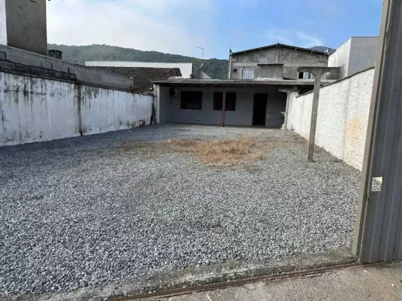 Imagem Terreno de 364,00² com duas casas no bairro Vila Nova em Porto Belo