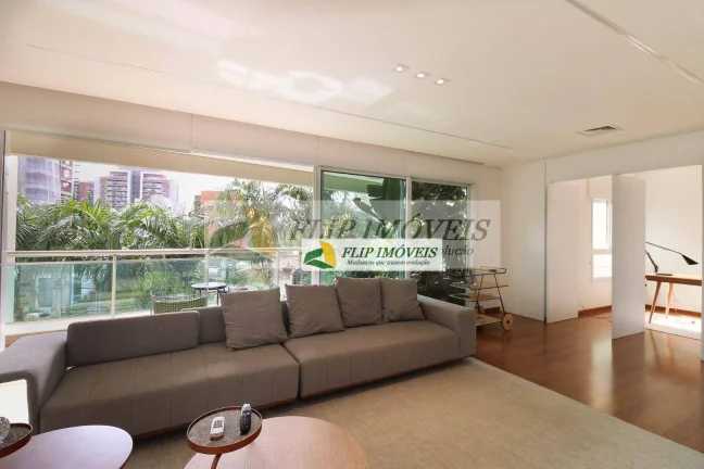 Imagem Lindo apartamento para venda com 157 m² com 3 suítes, 3 garagens no miolo do Cambuí - Campinas - SP
