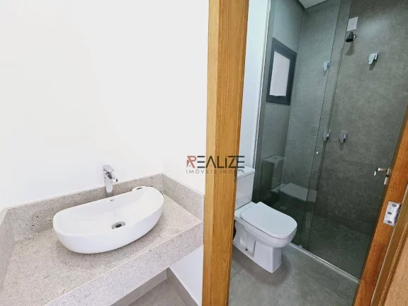 Imagem Sobrado/Casa com 3 suítes, sala de TV e escritório à venda, 280 m² por R$ 2.100.000 - Condomínio Alto de Itaici - Indaiatuba/SP