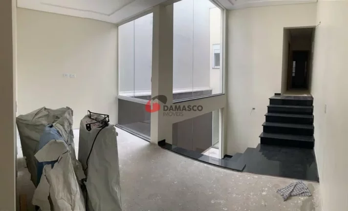 Imagem Sobrado à venda 3 Quartos, 3 Suites, 4 Vagas, Campestre, Santo André - SP