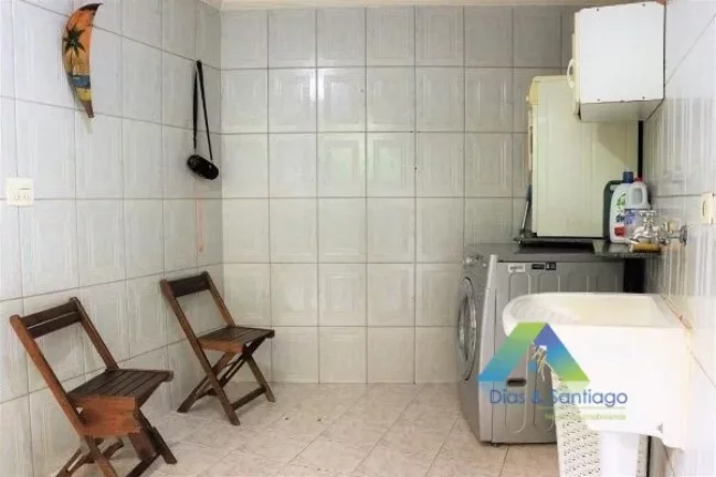Imagem Casa à venda com 163m², 3 quartos e 3 vagas