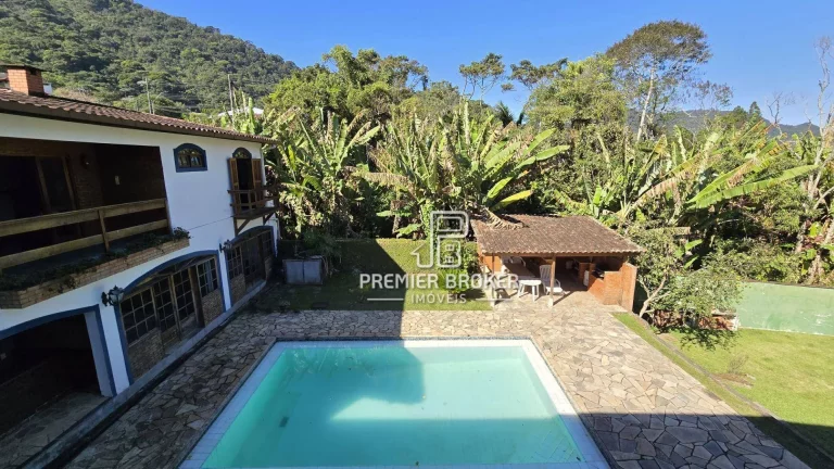 Imagem Casa à venda, 230 m² por R$ 1.300.000,00 - Alto - Teresópolis/RJ