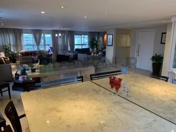 Imagem Descubra o seu novo lar no coração do Itaim Bibi! Com uma localização privilegiada na Rua Camargo Cabral, este magnífico apartamento de 280m² é a defi