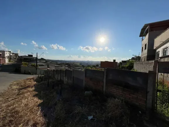 Imagem Lote com Ótima Localização no Santo Antônio – Ideal para Projetos em Desnível!