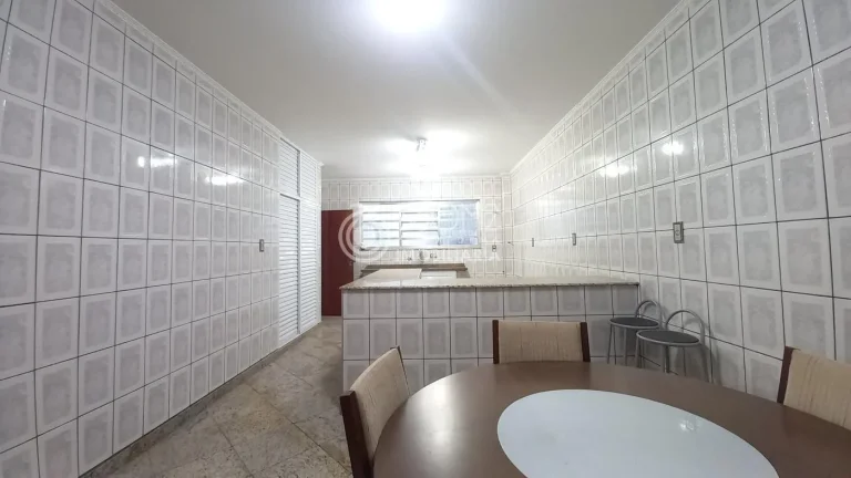 Imagem Sobrado para Venda em Santo André / SP no bairro Parque Erasmo Assunção