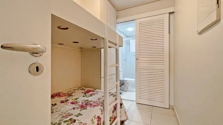 Imagem Apartamento com 4 dormitórios à venda, 138 m por R$ 5.675.000,00 - Riviera