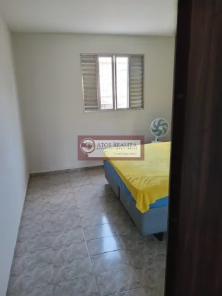 Imagem Super oportunidade para você no Jardim Cidália. Vendo SUPER sobrado com EDÍCULA no Jardim Cidália, Área total 129m², A casa Principal tem 2 Dormitório de 13m² cada, 2 banheiros, sala Grande, Cozinha com muitos espaços, Área de Serviço, Área Goumet com chu