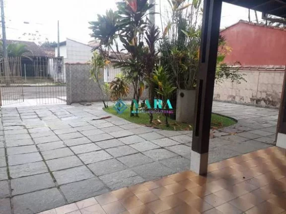 Imagem Ubatuba - Casa Espaçosa em local privilegiado no Bairro Pq Vivamar,