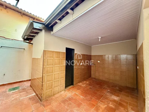 Imagem Casa com 3 dormitórios para alugar, 124 m² por R$ 1.700,00/mês - Setor Santa Inês - Itumbiara/GO