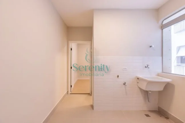 Imagem Apartamento à venda no Edifício Dom João VI - R$765.000,00 - 3 dormitórios - 3 suítes - 2 vagas - 147m² - Centro - Londrina/PR