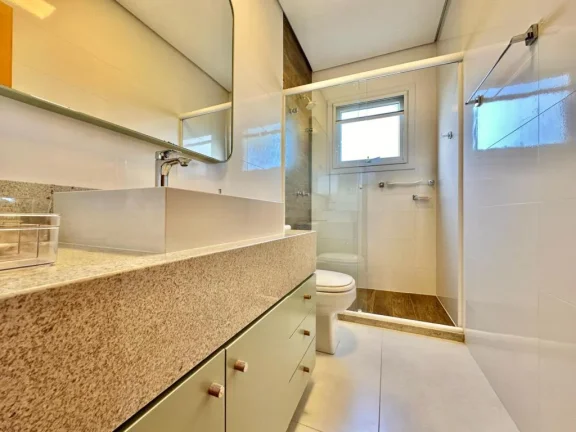 Imagem Casa em Condominio 4 Dormitórios - Bairro --