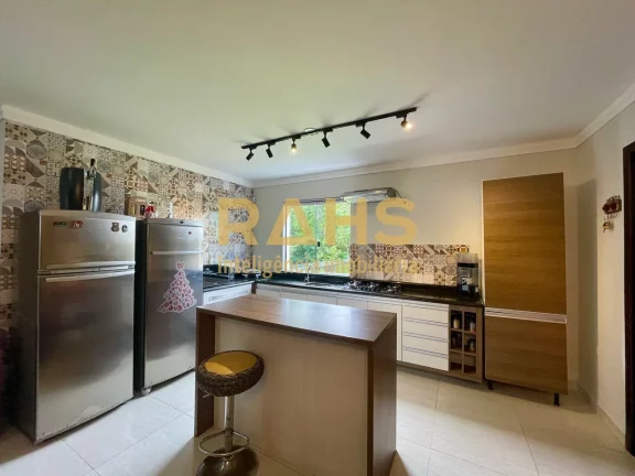 Imagem Excelente Casa em Condomínio Fechado à Venda no Bairro Vila Nova em Joinville. Casa de alto padrã...