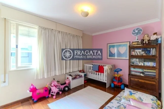 Imagem Cobertura Triplex Higienópolis - 337M², 4 Dorms, 1 Suíte, 3 Vagas, Armários, Despensa, Lavabo.