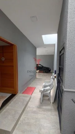 Imagem Casa recente, com quintal, área gourmet, churrasqueira,piscina. Bairro clube dos 500