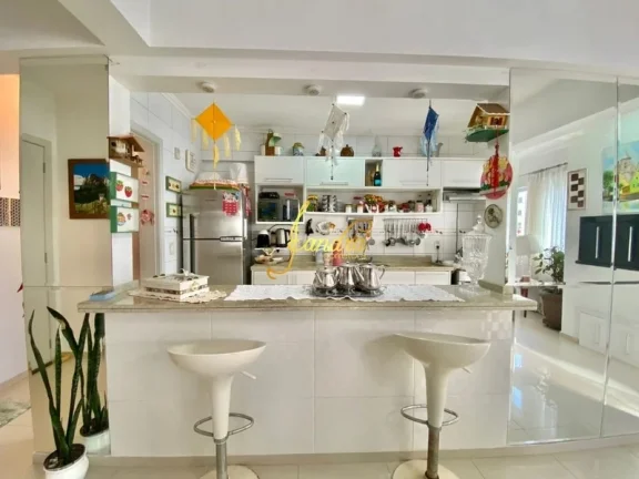 Imagem Apartamento com vista parcial na avenida a 50m do mar