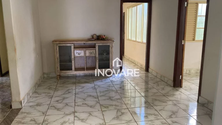 Imagem Casa com 4 dormitórios, 23147 m² - venda por R$ 1.200.000,00 ou aluguel por R$ 4.000,00/mês - Setor Central - Itumbiara/GO