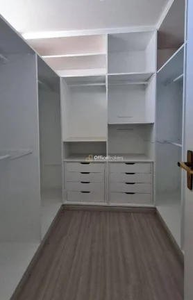 Imagem Casa à venda Residencial 5 com 4 dormitórios à venda, 620 m²