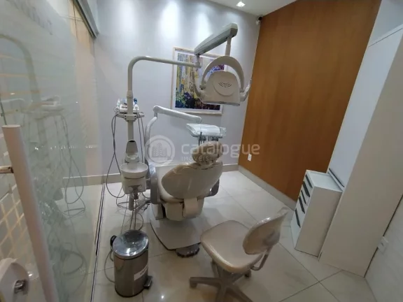 Imagem OPORTUNIDADE IMPERDÍVEL – IMÓVEL COMERCIAL COMPLETAMENTE EQUIPADO PARA CLÍNICA ODONTOLÓGICA EM PETRÓPOLIS