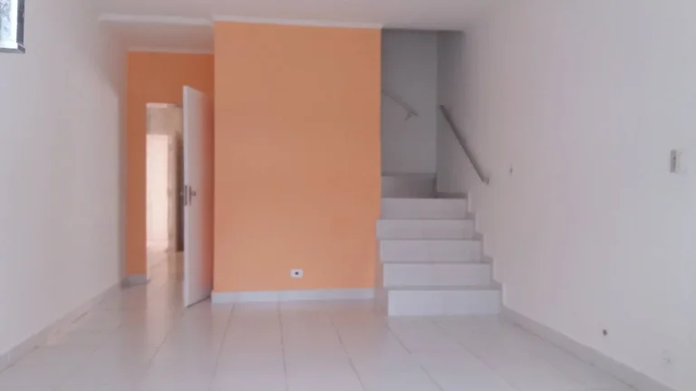 Imagem Sobrado 166m² 2 Dormitorios Grandes mais 1 Edicula e 2 Vagas de Garagens