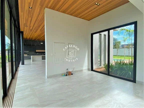 Imagem Casa em Condomínio a Venda no bairro Centro - Cravinhos, SP