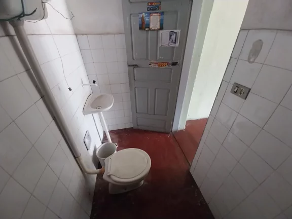 (LJ2227) Um box medindo 50m² localizado no bairro Franciscanos