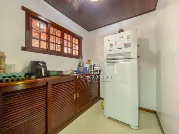 Imagem Casa à venda, 114 m² por R$ 500.000,00 - Pessegueiros - Teresópolis/RJ