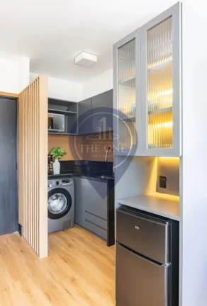Imagem Studio de Luxo à Venda em São Paulo-SP, Bairro Cerqueira César! 1 quarto, 1 suíte, 2 salas, 1 banheiro, 1 vaga, 32m². Aproveite!