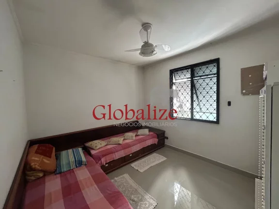 Imagem Casa com 4 Dormitórios à venda com 2 vagas de garagem no bairro do Embaré em Santos por R$1.280.000,00